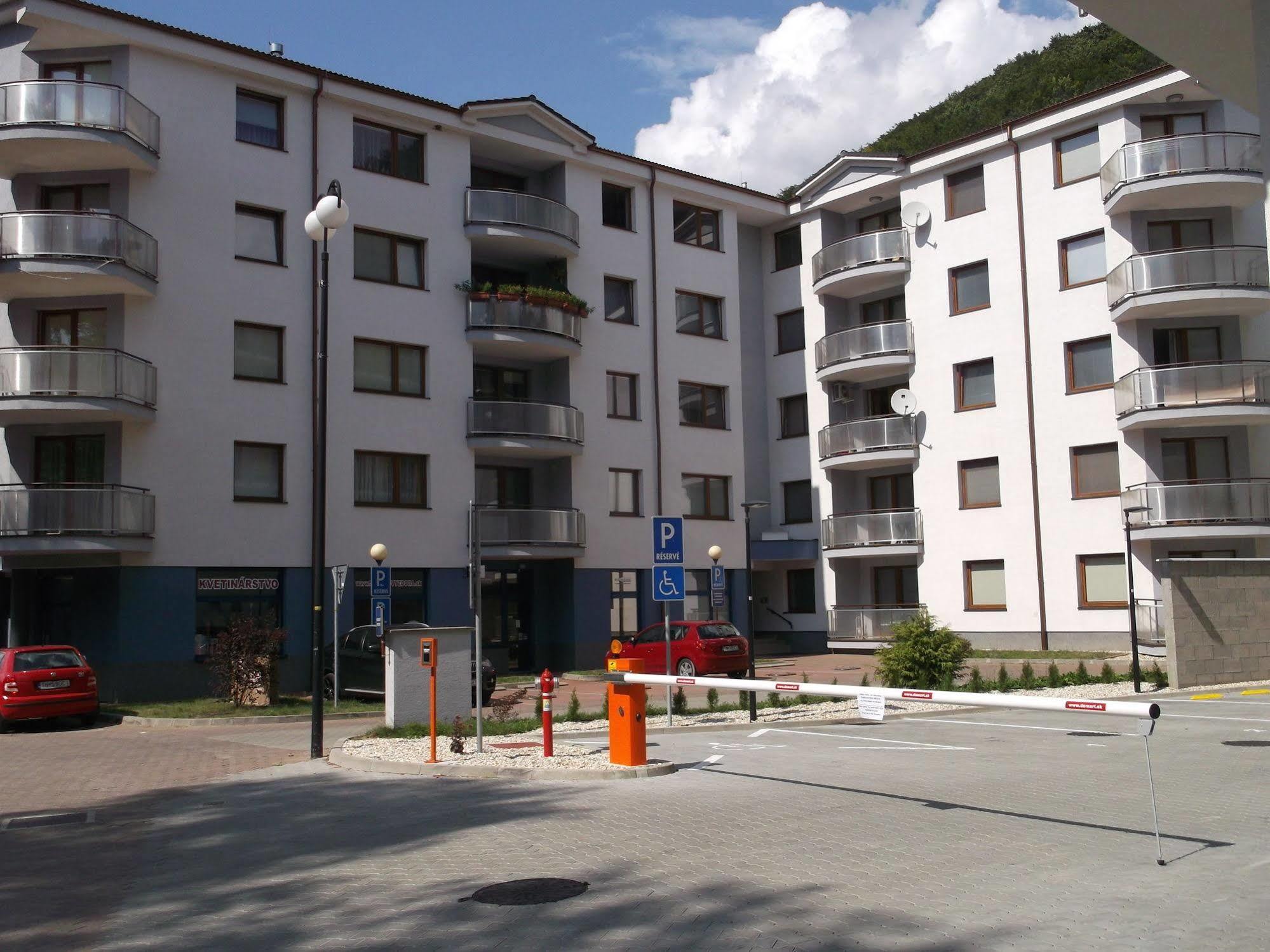 Pikk Trencianske Teplice Apartment Luaran gambar